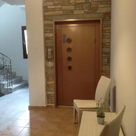 Defkalion Ξενοδοχείο 2*