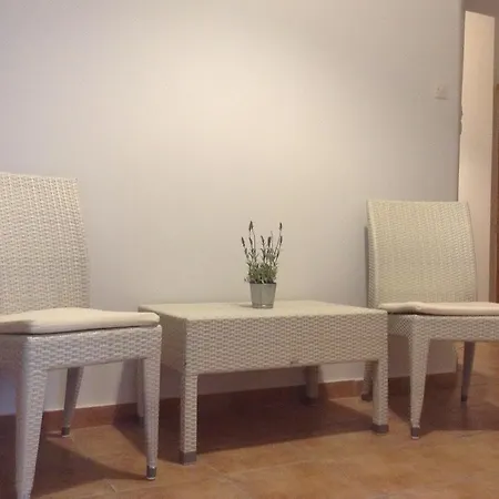 Defkalion Ξενοδοχείο 2*